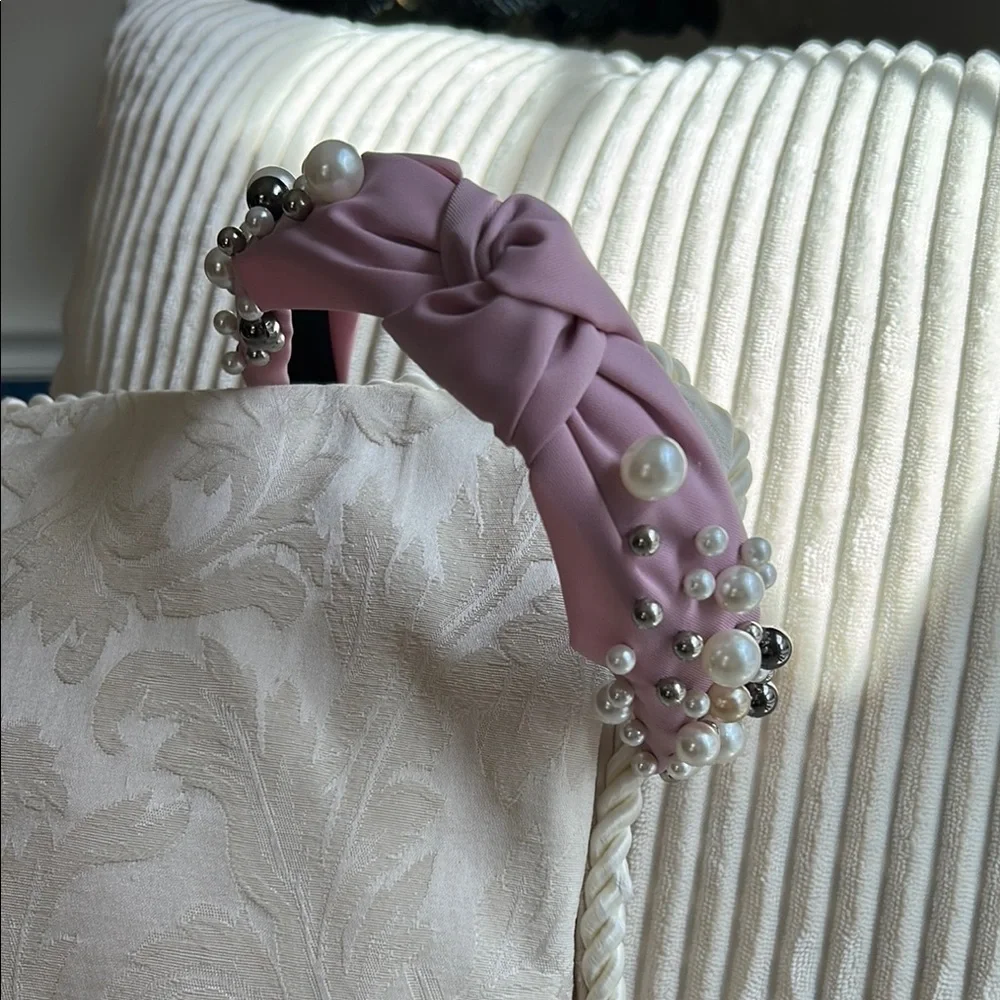 Elegant Pink Pearl-Embellished Headband